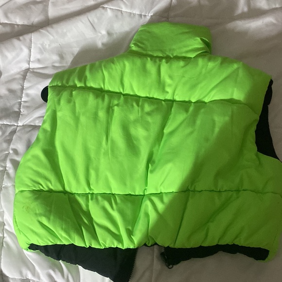 Reversible vest - Picture 5 of 5